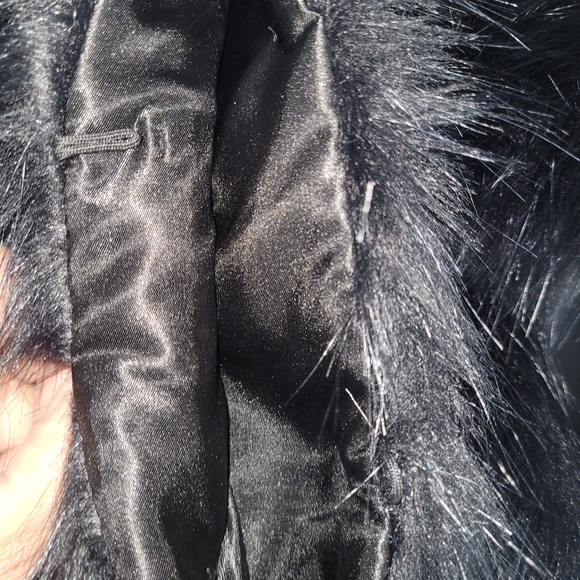 NWT MARK NEW YORK ANDREW MARC FAUX FUR VEST WITH FAUX SUEDE FRINGE - Picture 10 of 10